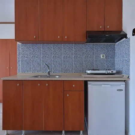 Love hotel Studio's Stelios *